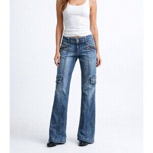 Y2K Women’s Rocawear Embellished Straight Leg Jeans Size 3/4